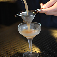 How to strain a cocktail image