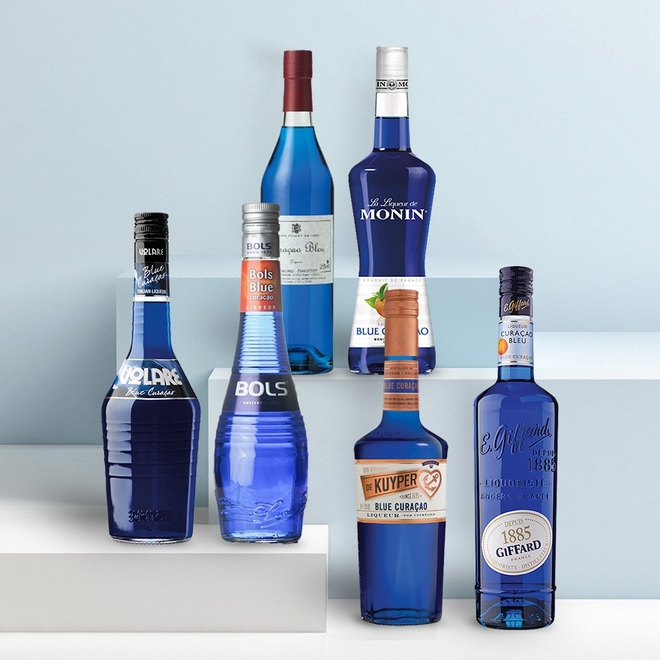 Blue Curaçao liqueurs image