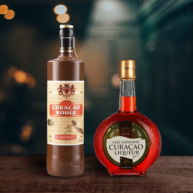 Red curaçao liqueurs image