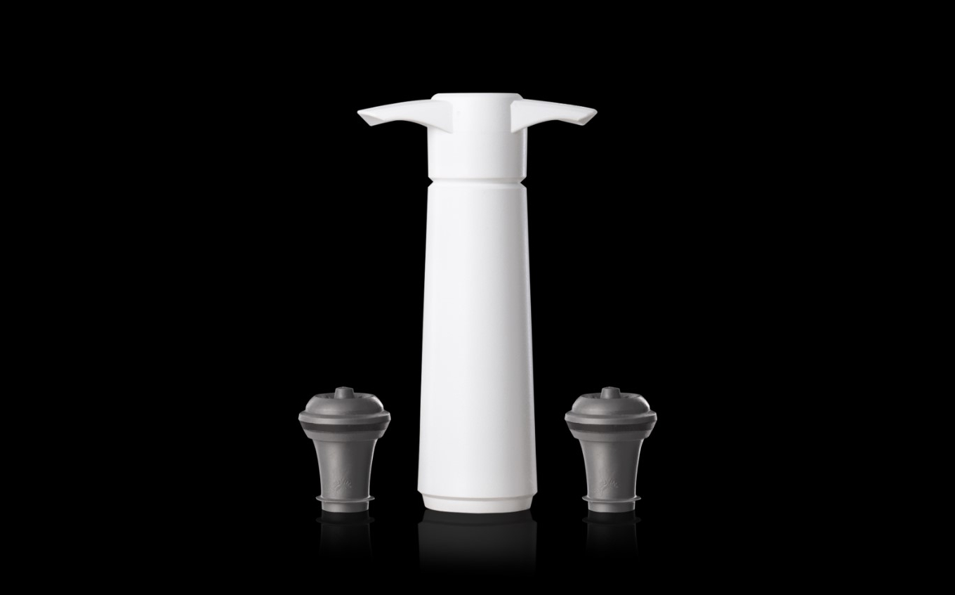 Vacu Vin Wine Saver With Two Stoppers image 1
